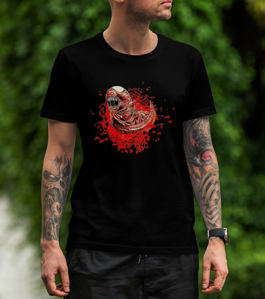 Aliens Chestburster Sci Fi Horror Blood Splatter Creature T-Shirt