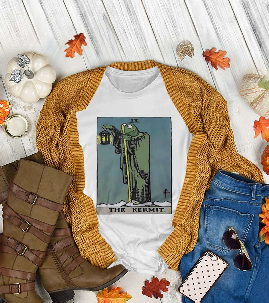 Kermit Tarot Card IX The Hermit Muppets Lantern T-Shirt