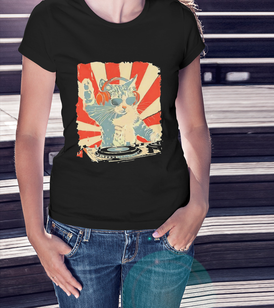 DJ Cat Headphones Sunglasses Retro Style Music Lover T-Shirt