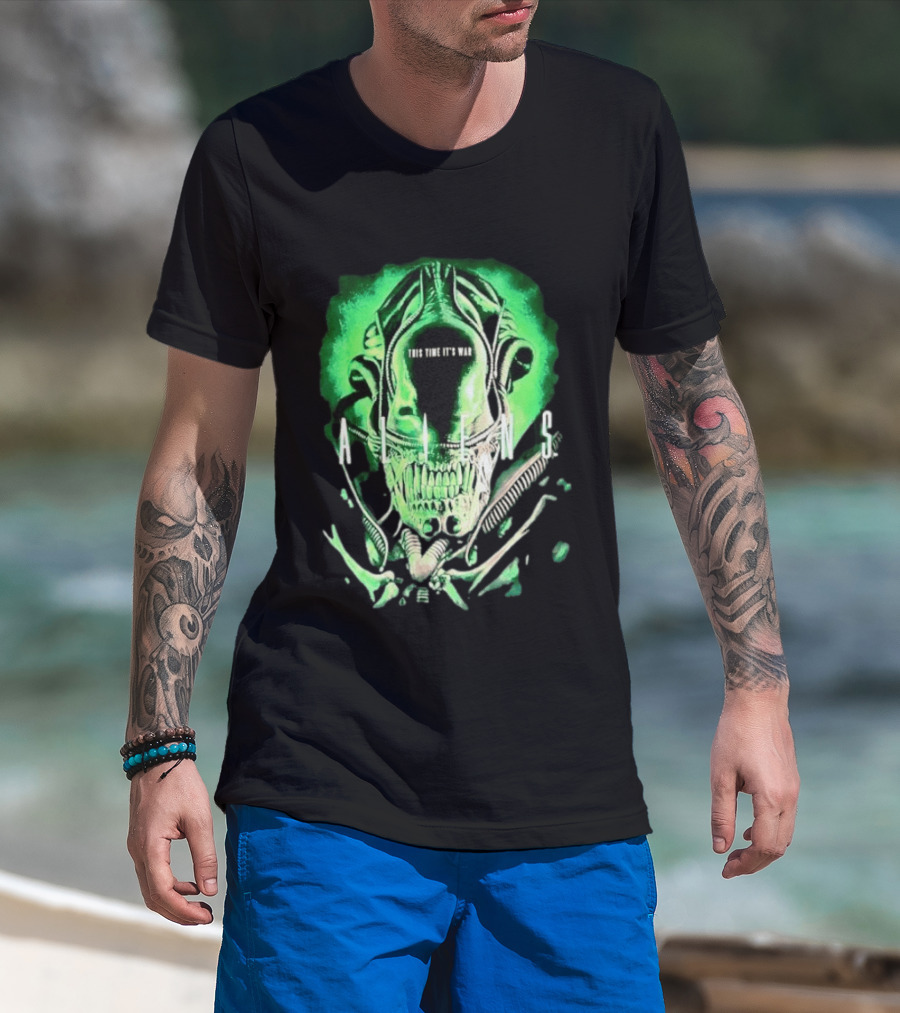 Xenomorph Aliens This Time It's War Alien Franchise Movie T-Shirt