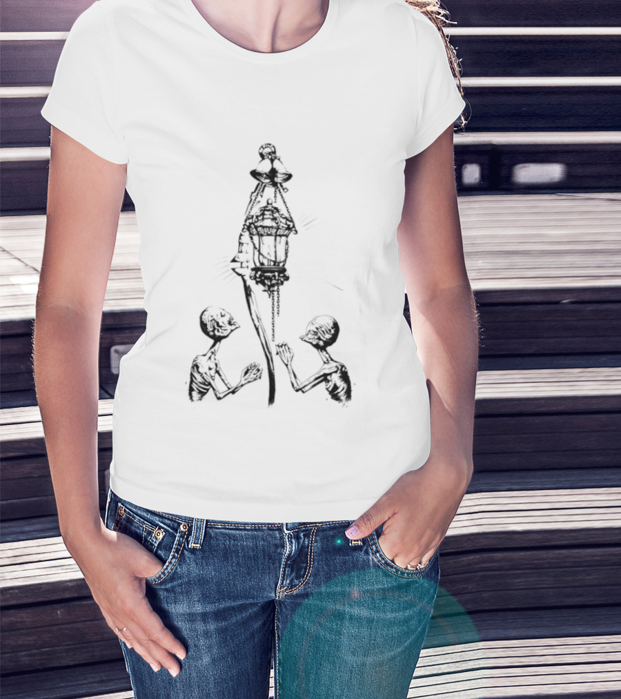 Elden Ring Lanternbearer Prisoner Soul Shrine Dark Fantasy Nightmarish Scene T-Shirt