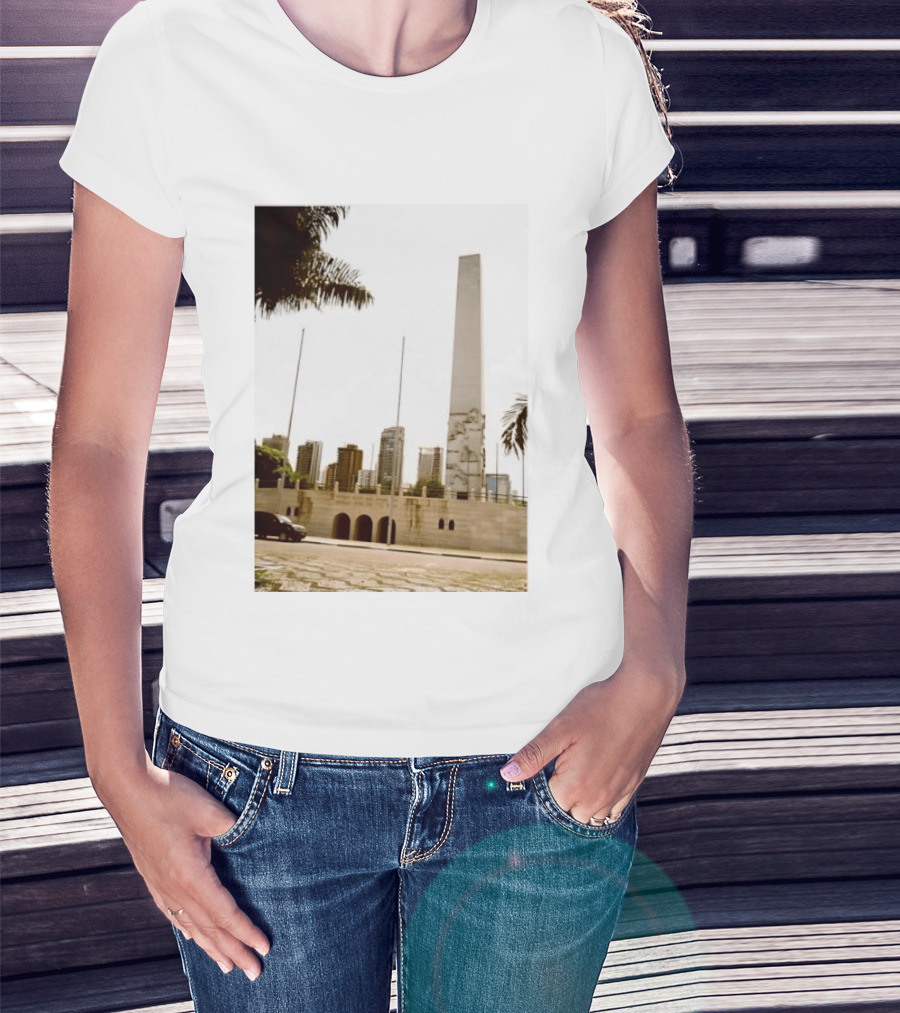 Obelisco Do Ibirapuera M M D C Viveram Pouco Para Morrer Bem Morreram Jovens Historical Monument São Paulo Brazil T-Shirt