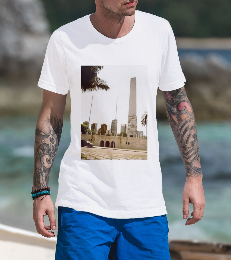Obelisco Do Ibirapuera M M D C Viveram Pouco Para Morrer Bem Morreram Jovens Historical Monument São Paulo Brazil T-Shirt