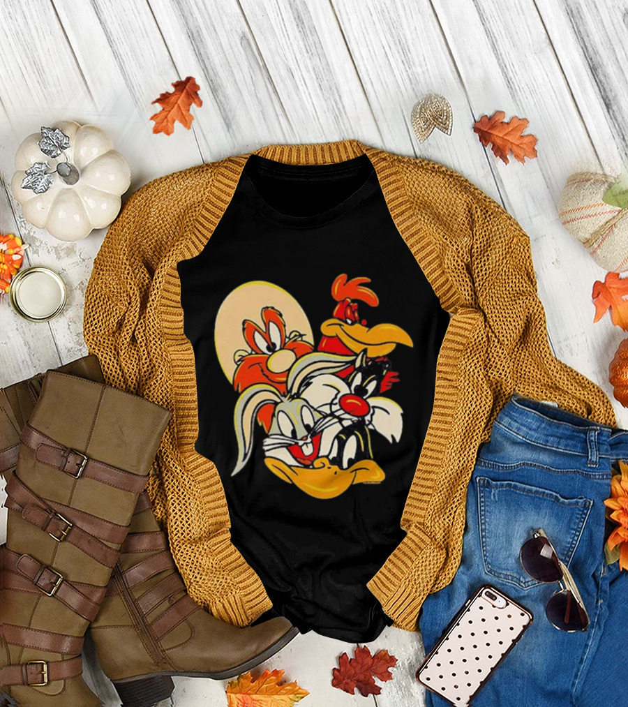 Looney Tunes Smiling Faces Bugs Bunny Sylvester Foghorn Leghorn Taz T-Shirt