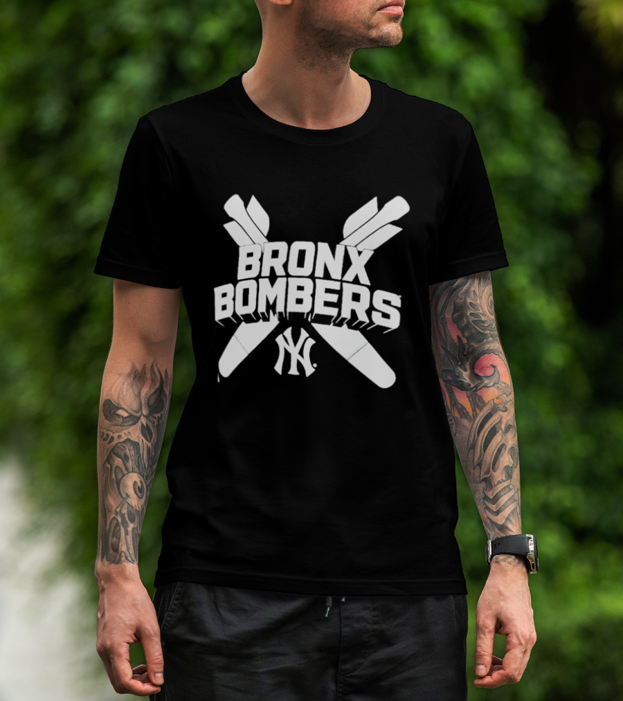 New York Yankees Bronx Bombers NY Logo With Baseball Bats T-Shirt