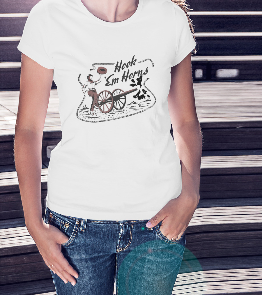 Hook 'Em Horns Texas Longhorns Cowboy And Cannon T-Shirt