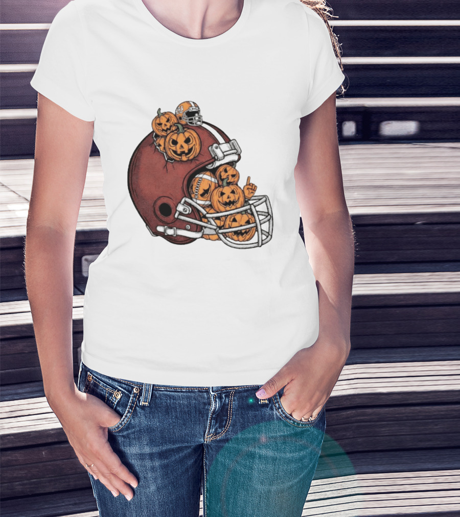 Cleveland Browns Halloween Pumpkin Football Helmet T-Shirt