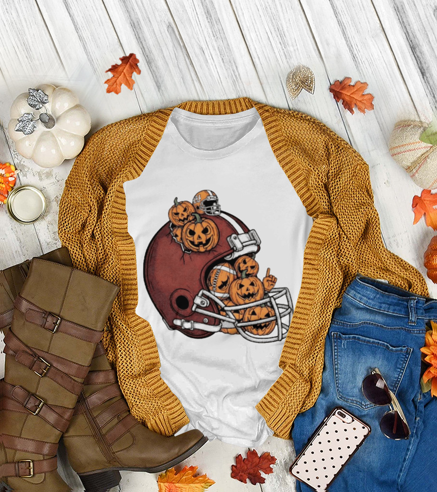 Cleveland Browns Halloween Pumpkin Football Helmet T-Shirt