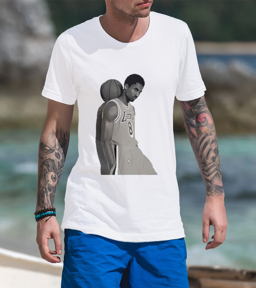 Kobe Bryant LA Lakers NBA Legend Iconic Number 8 T-Shirt