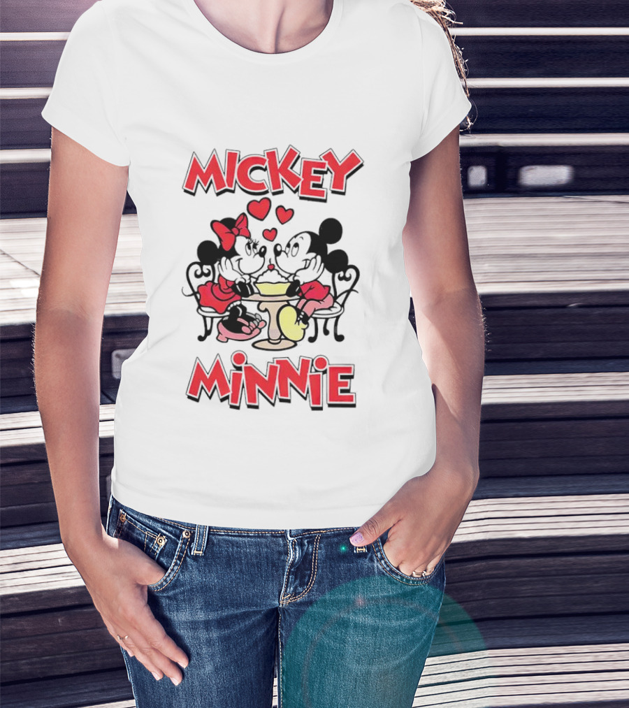 Mickey Minnie Romantic Valentine's Day Hearts And Cafe Scene T-Shirt