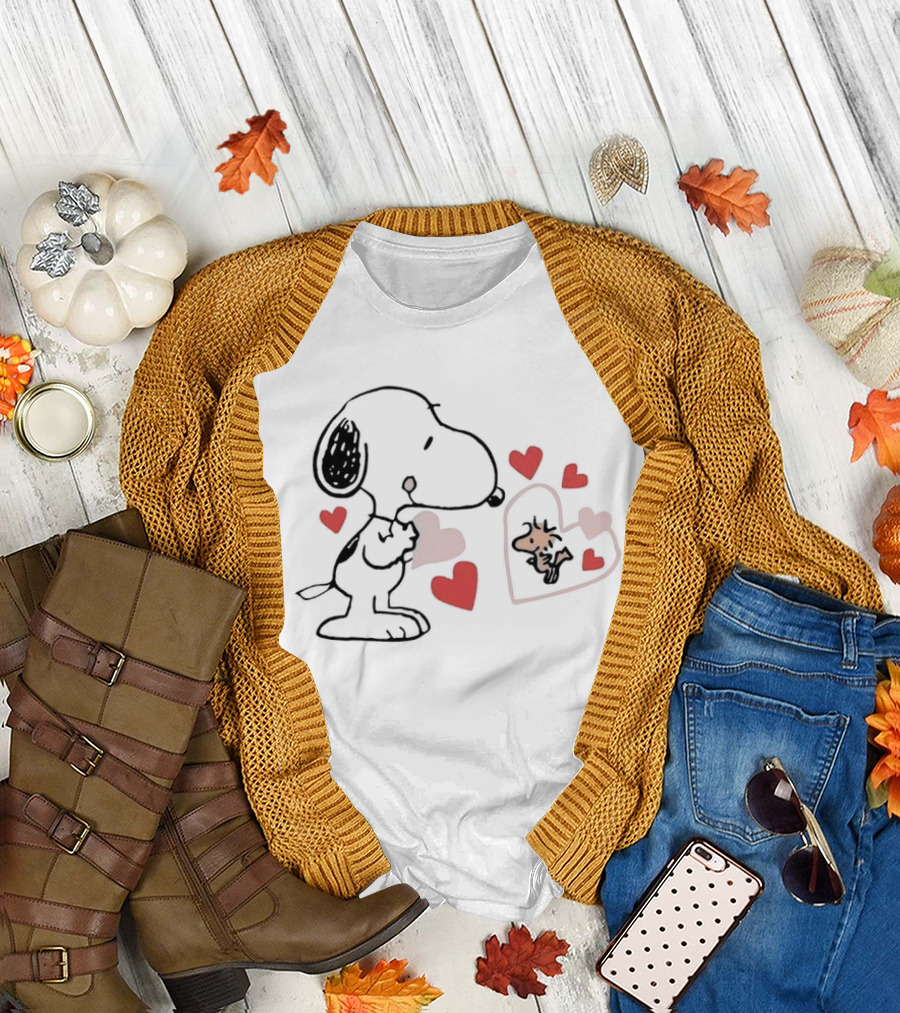Peanuts Snoopy Woodstock Valentine Hearts Love T-Shirt