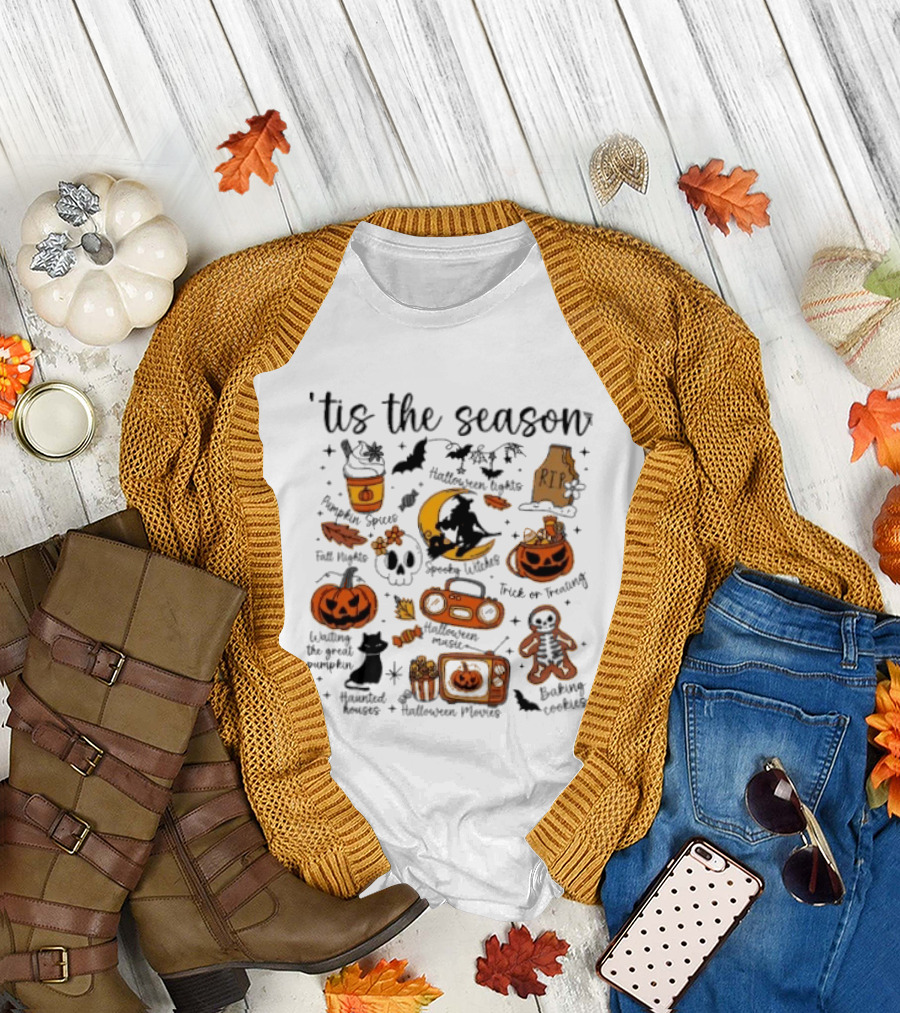 Tis The Season Pumpkin Spices Spooky Witches Halloween Trick Or Treat T-Shirt