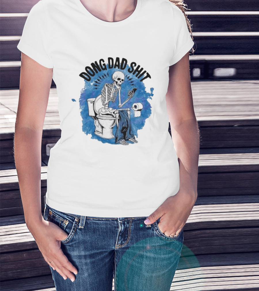 Skeleton Doing Dad Shit On Toilet With Phone And Toilet Paper T-Shirt