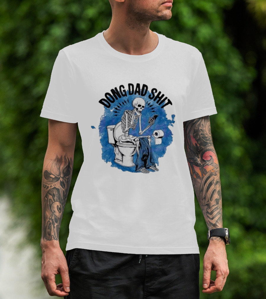 Skeleton Doing Dad Shit On Toilet With Phone And Toilet Paper T-Shirt