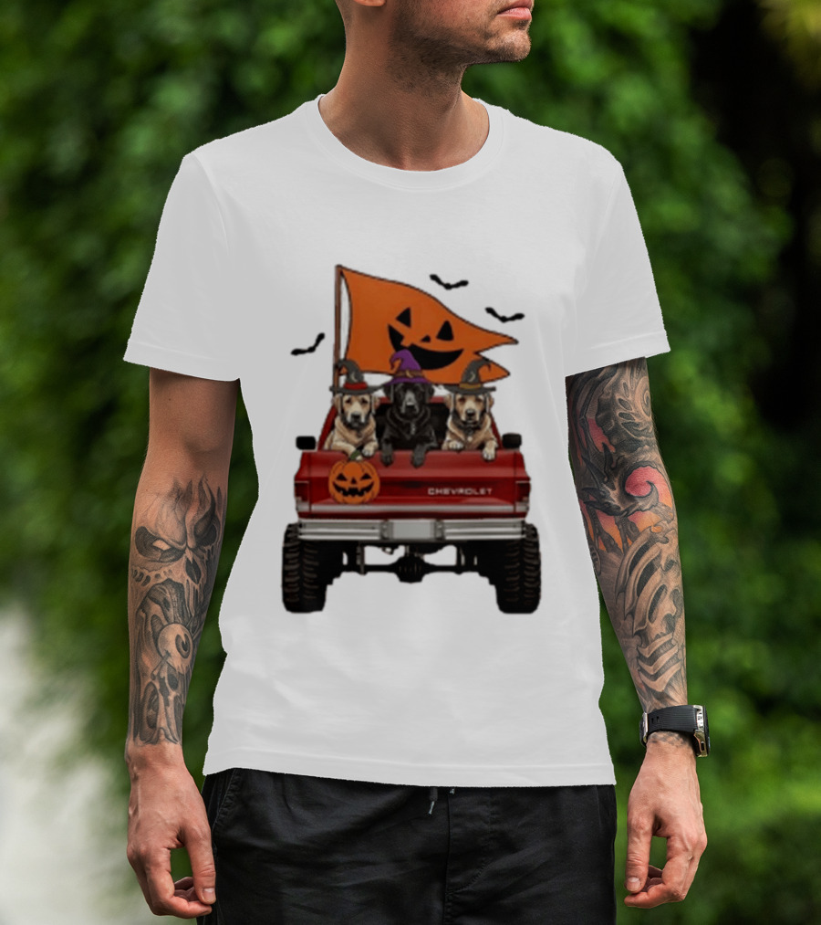 Chevrolet Halloween Dogs In Truck With Pumpkin And Bats T-Shirt