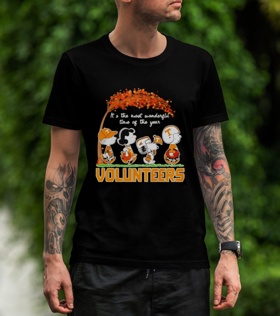 Peanuts Characters Tennessee Volunteers It's The Most Wonderful Time Of The Year T-Shirt