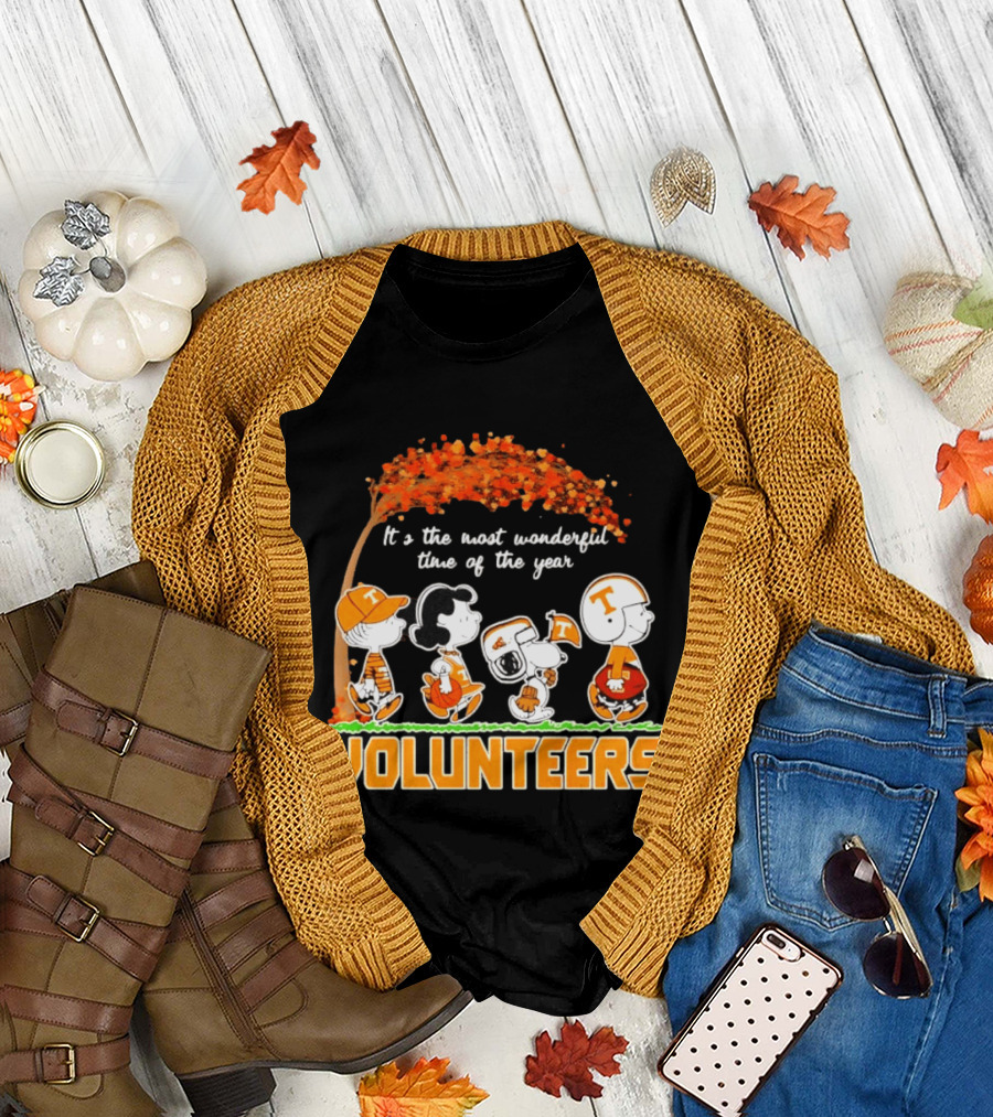 Peanuts Characters Tennessee Volunteers It's The Most Wonderful Time Of The Year T-Shirt