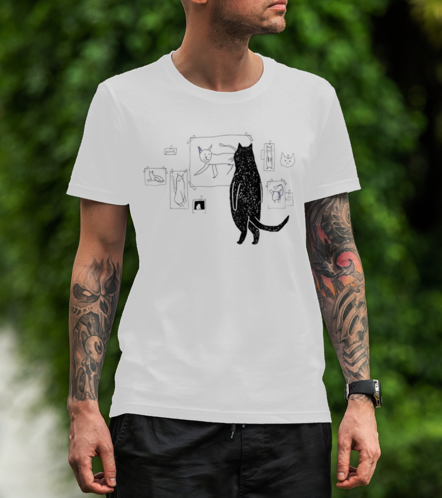 Black Cat Observing Doodle Drawings Of Cats T-Shirt