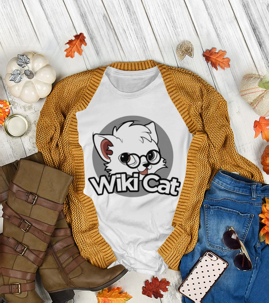 Wiki Cat Feline Character With Glasses T-Shirt