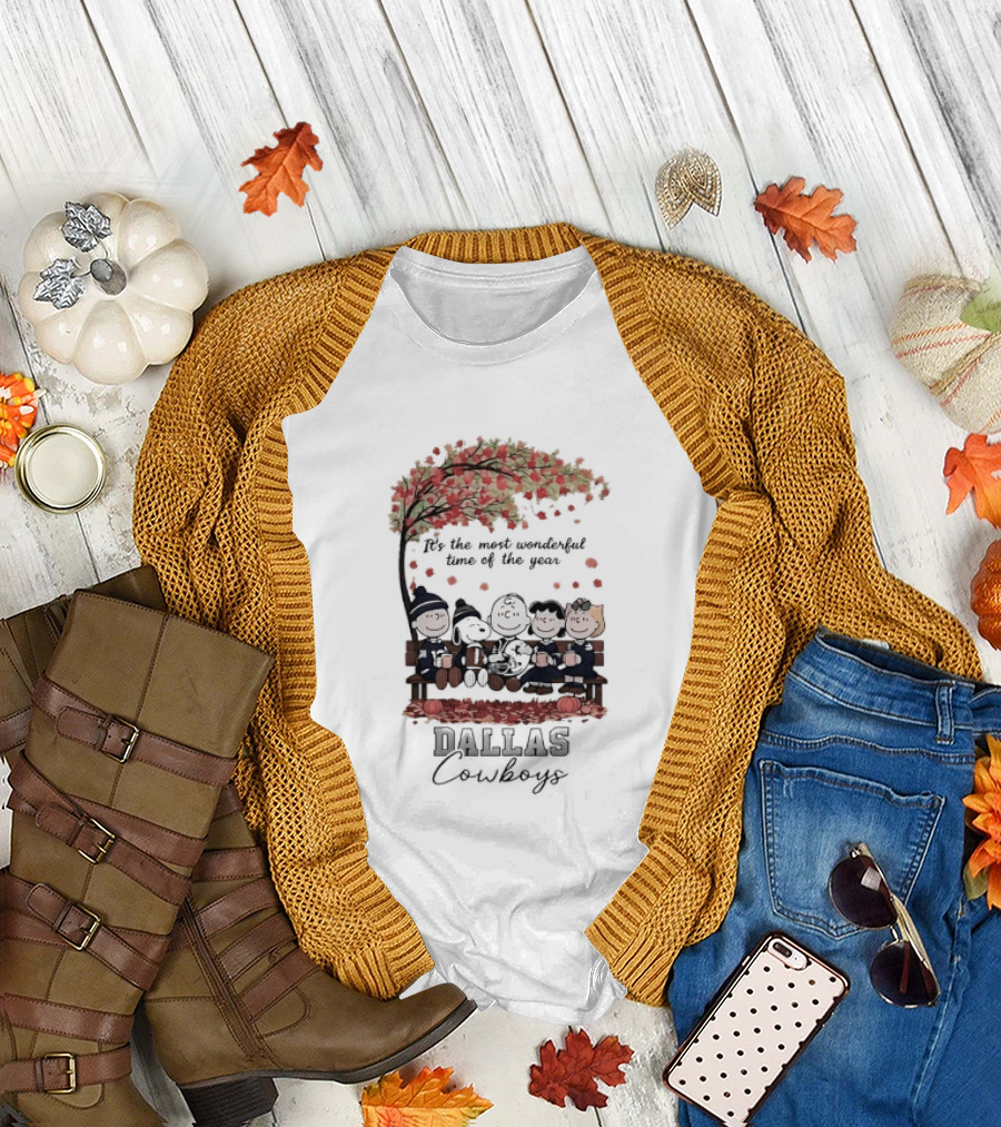 Peanuts Characters It's The Most Wonderful Time Of The Year Dallas Cowboys Autumn Scene T-Shirt
