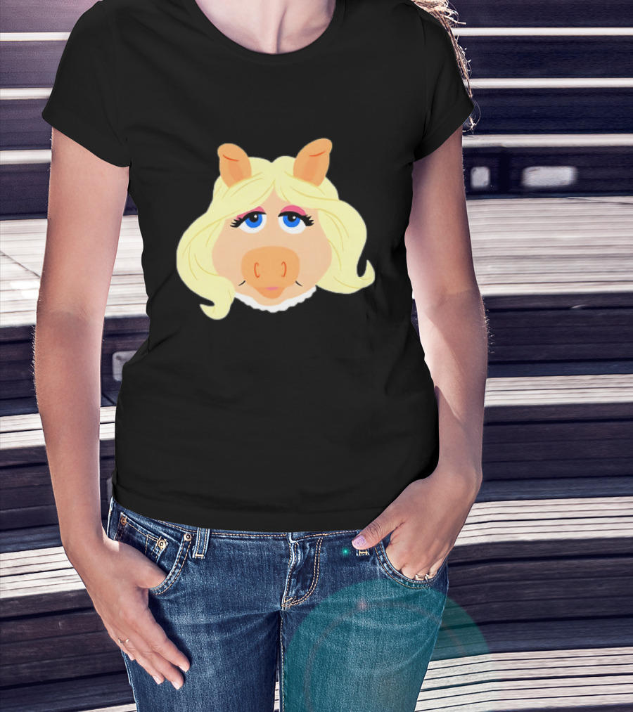 Miss Piggy Iconic Jim Henson's Muppets Character Blonde Hair Blue Eyes T-Shirt