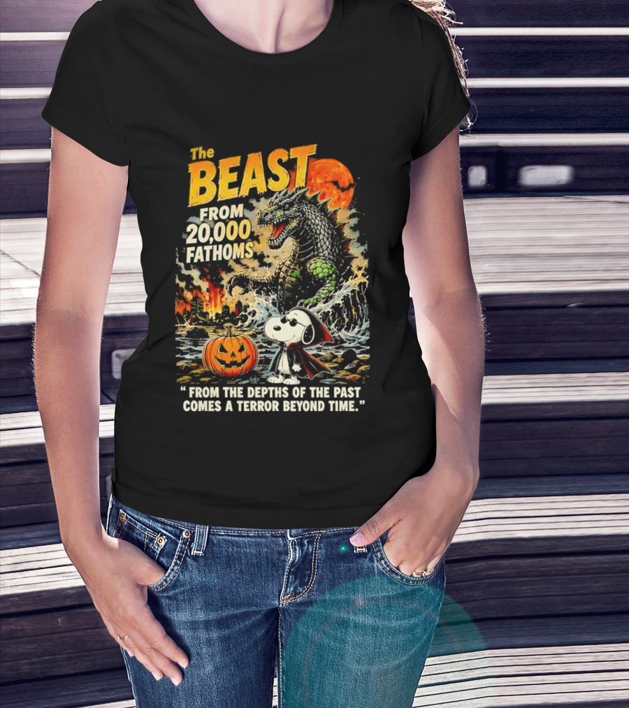 Snoopy And The Beast From 20000 Fathoms Halloween Pumpkin Terror T-Shirt