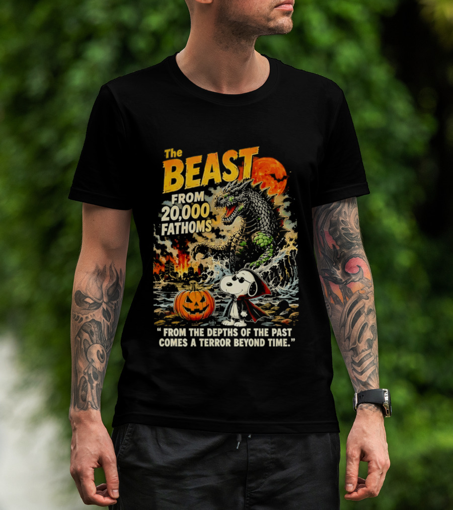 Snoopy And The Beast From 20000 Fathoms Halloween Pumpkin Terror T-Shirt