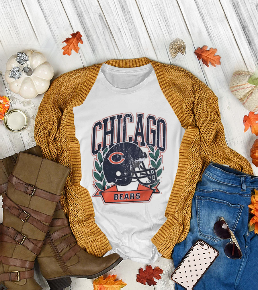 Chicago Bears Distressed Football Helmet T-Shirt