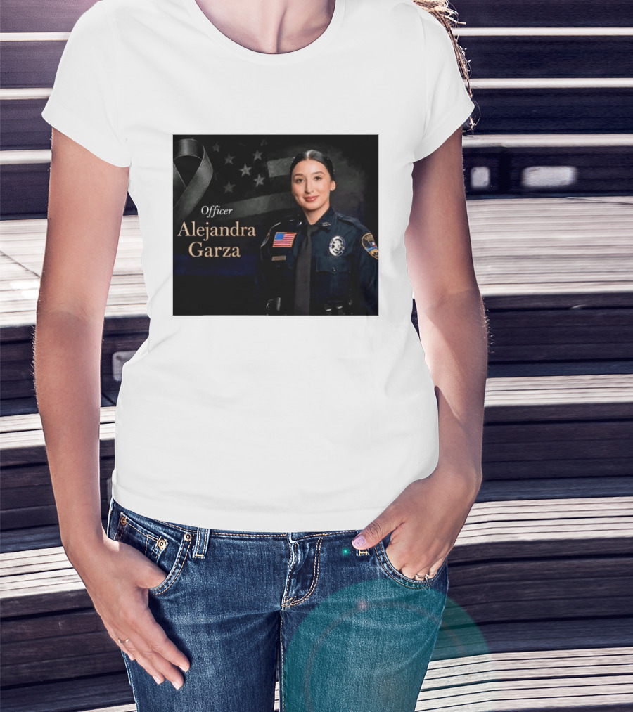 Officer Alejandra Garza Memorial Tribute With Flag And Ribbon T-Shirt