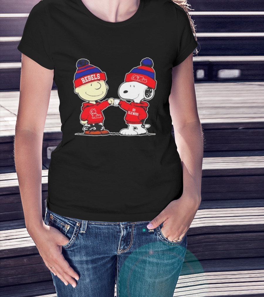 Ole Miss Rebels Snoopy Charlie Brown Fist Bump Go Ole Miss T-Shirt