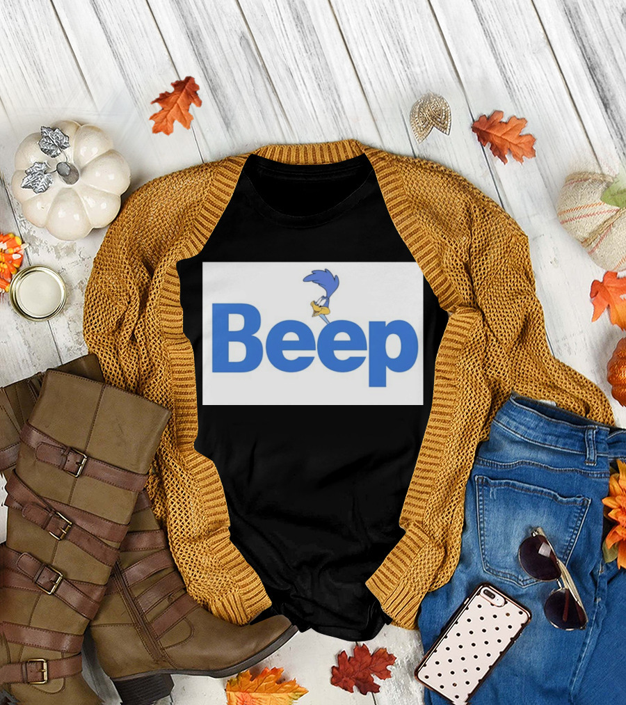 Looney Tunes Road Runner Beep Text Featuring Iconic Cartoon T-Shirt