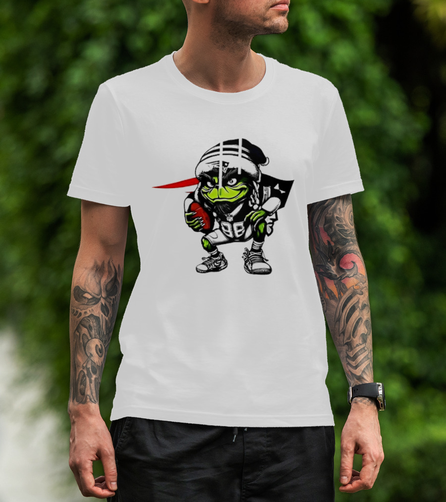 New England Patriots Grinch Christmas Football Collaboration T-Shirt