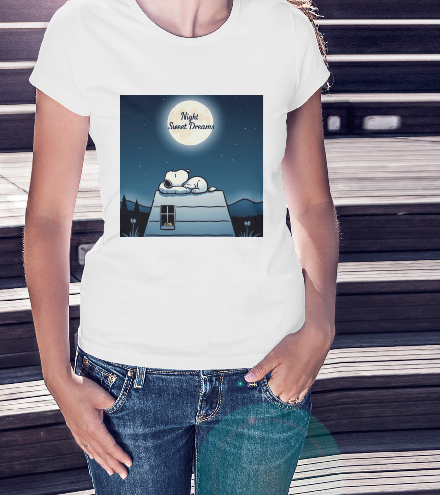 Snoopy Night Sweet Dreams Moonlight Scene Peanuts Sleeping Dog T-Shirt