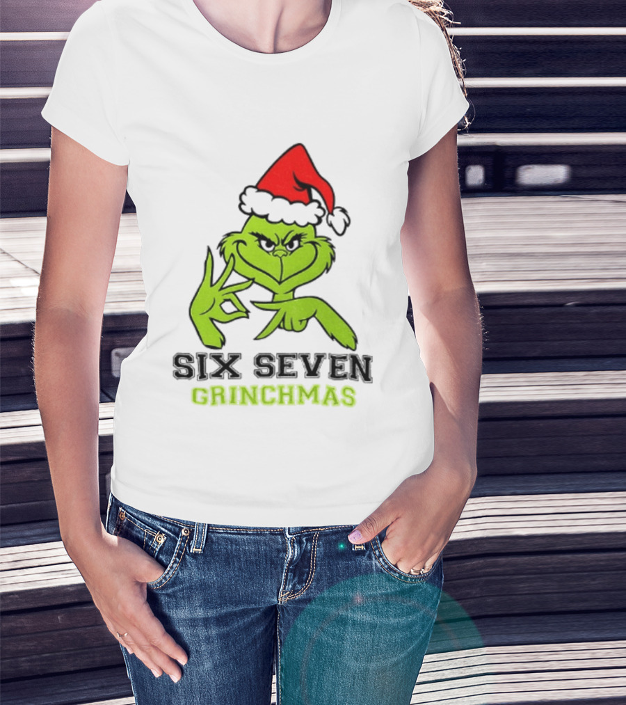 Grinch Santa Hat Six Seven Grinchmas Christmas 2025 Festive T-Shirt