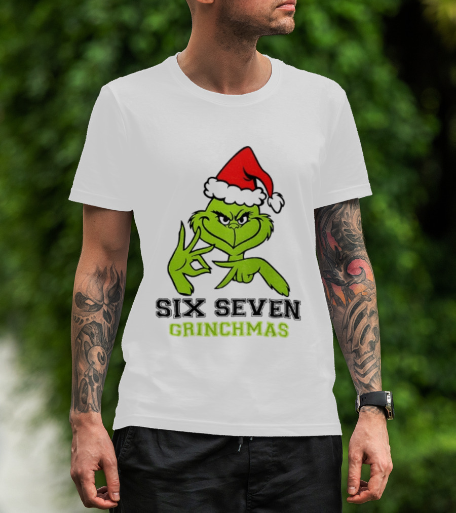 Grinch Santa Hat Six Seven Grinchmas Christmas 2025 Festive T-Shirt