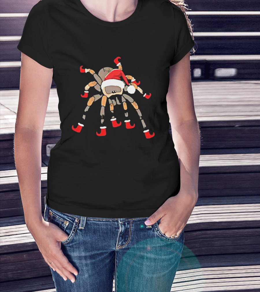 Classic Christmas Tarantula With Santa Hat And Festive Boots T-Shirt