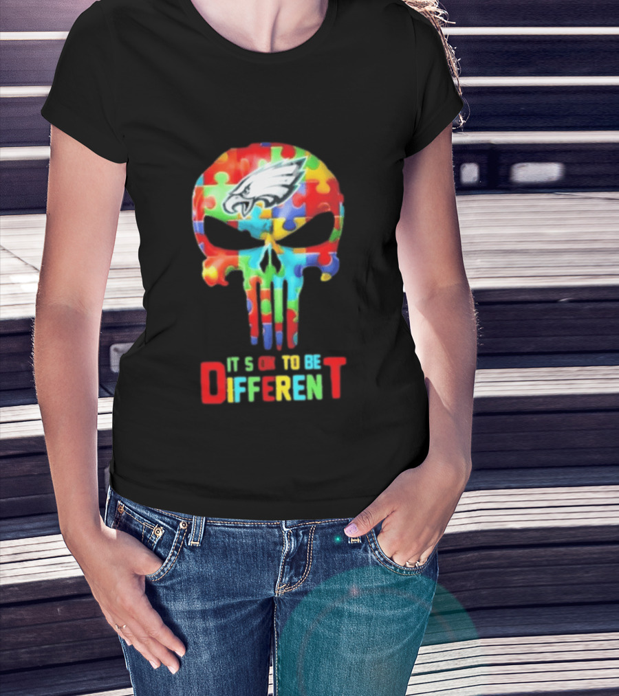 Philadelphia Eagles Skull Puzzle Autism Awareness It's Ok To Be Different T-Shirt
