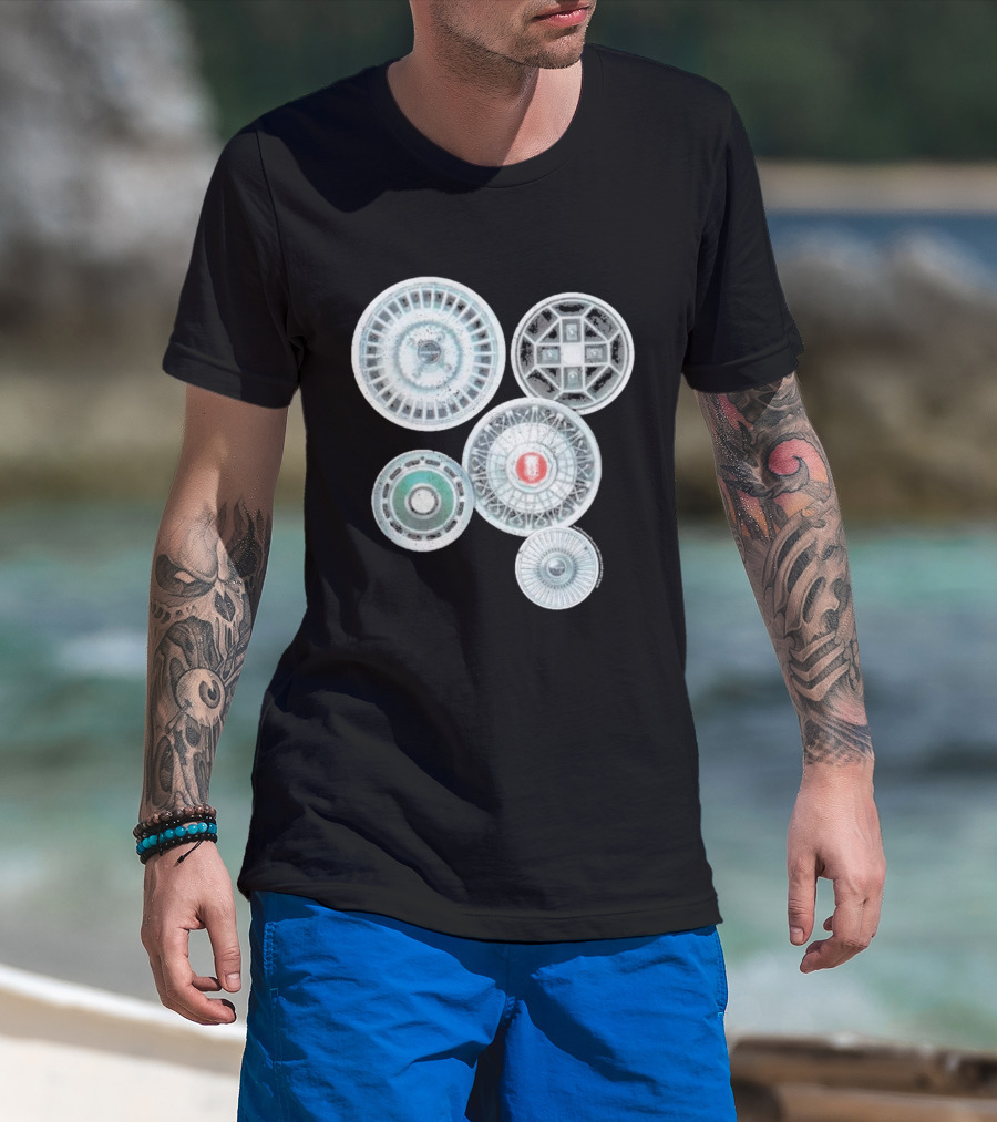 Vintage Ford Hubcaps Collection Classic Car Enthusiast Retro Wheels T-Shirt