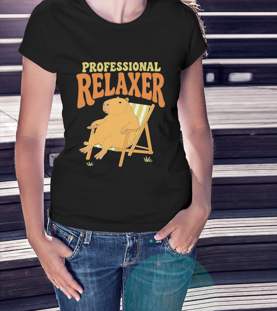 Professional Relaxer Capybara Sitting In Beach Chair T-Shirt