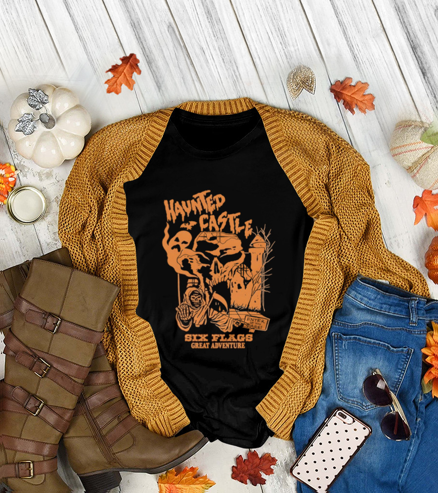 Six Flags Great Adventure Haunted Castle Enter If You Dare Spooky Skeleton And Ghosts T-Shirt
