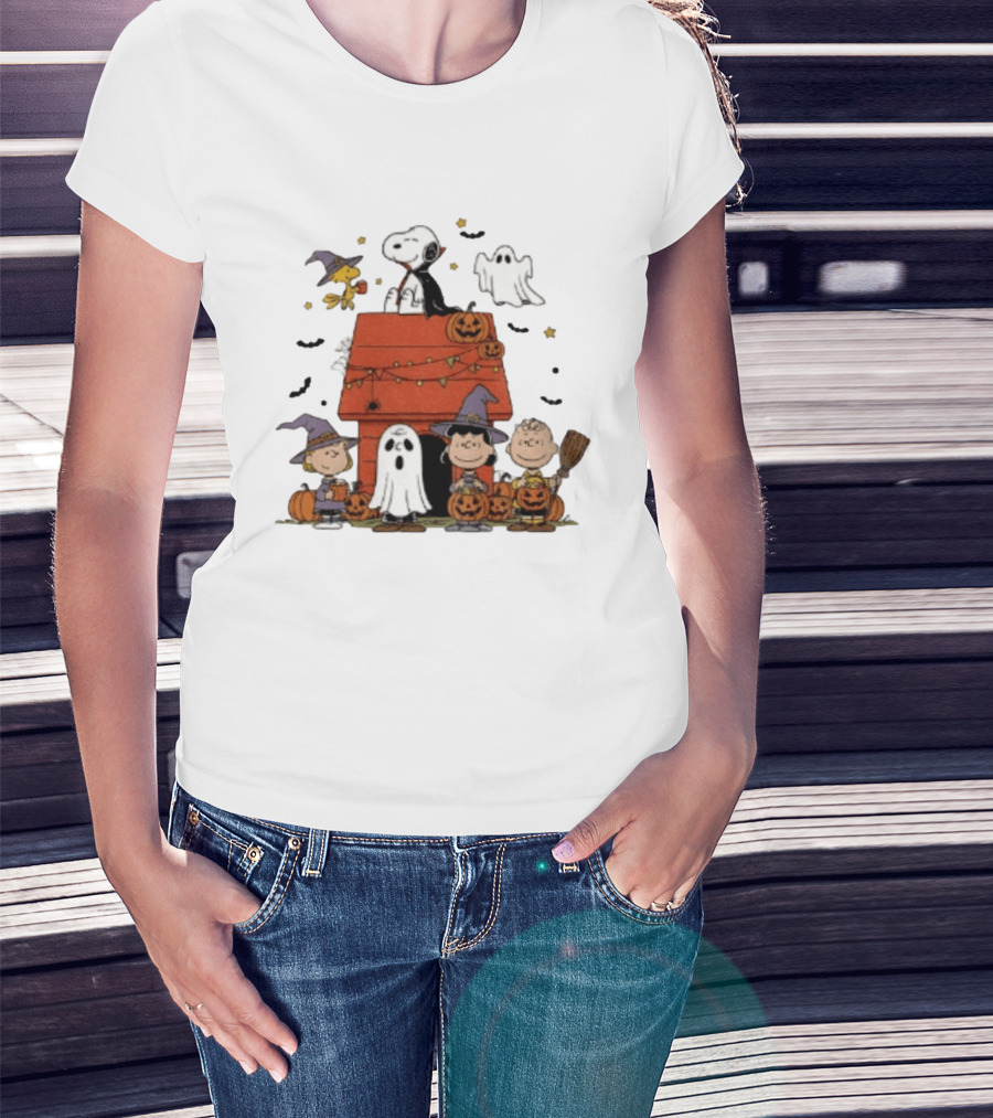 Snoopy Halloween Woodstock Ghost Pumpkins Charlie Brown Lucy 2025 T-Shirt
