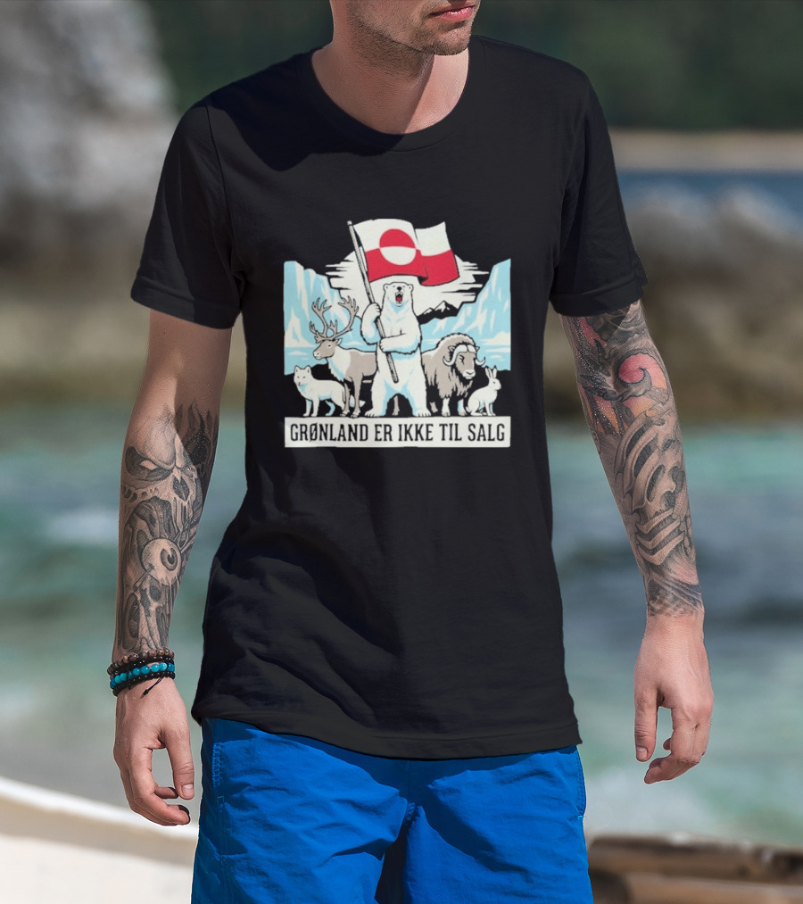 Grønland Er Ikke Til Salg Polar Bear Flag Reindeer Musk Ox Arctic Wildlife T-Shirt