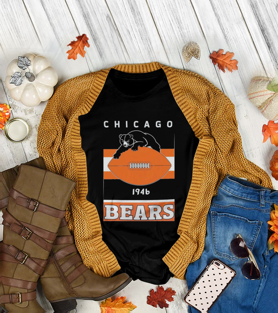 Chicago Bears 1946 Football Vintage Team History T-Shirt