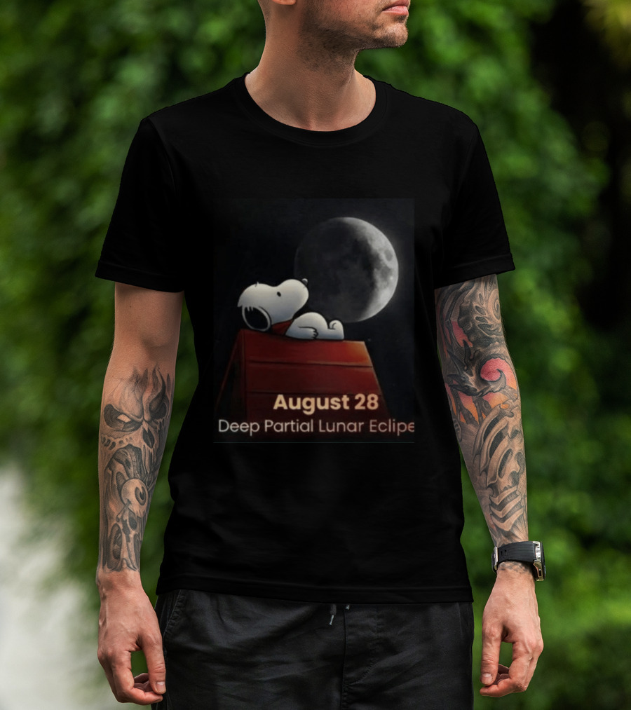 Snoopy August 28 Deep Partial Lunar Eclipse 2026 T-Shirt