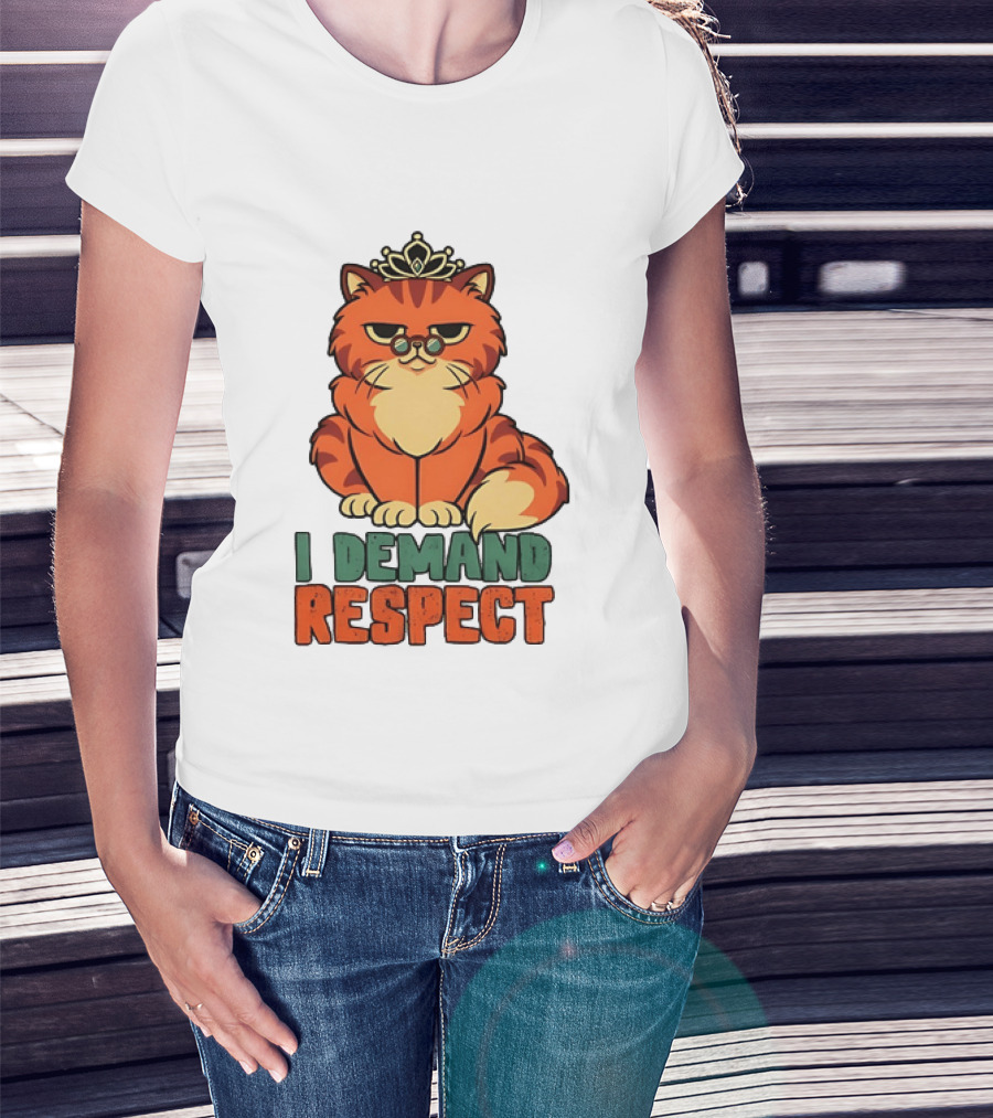 Cat With Crown I Demand Respect Pet Lover Distressed T-Shirt