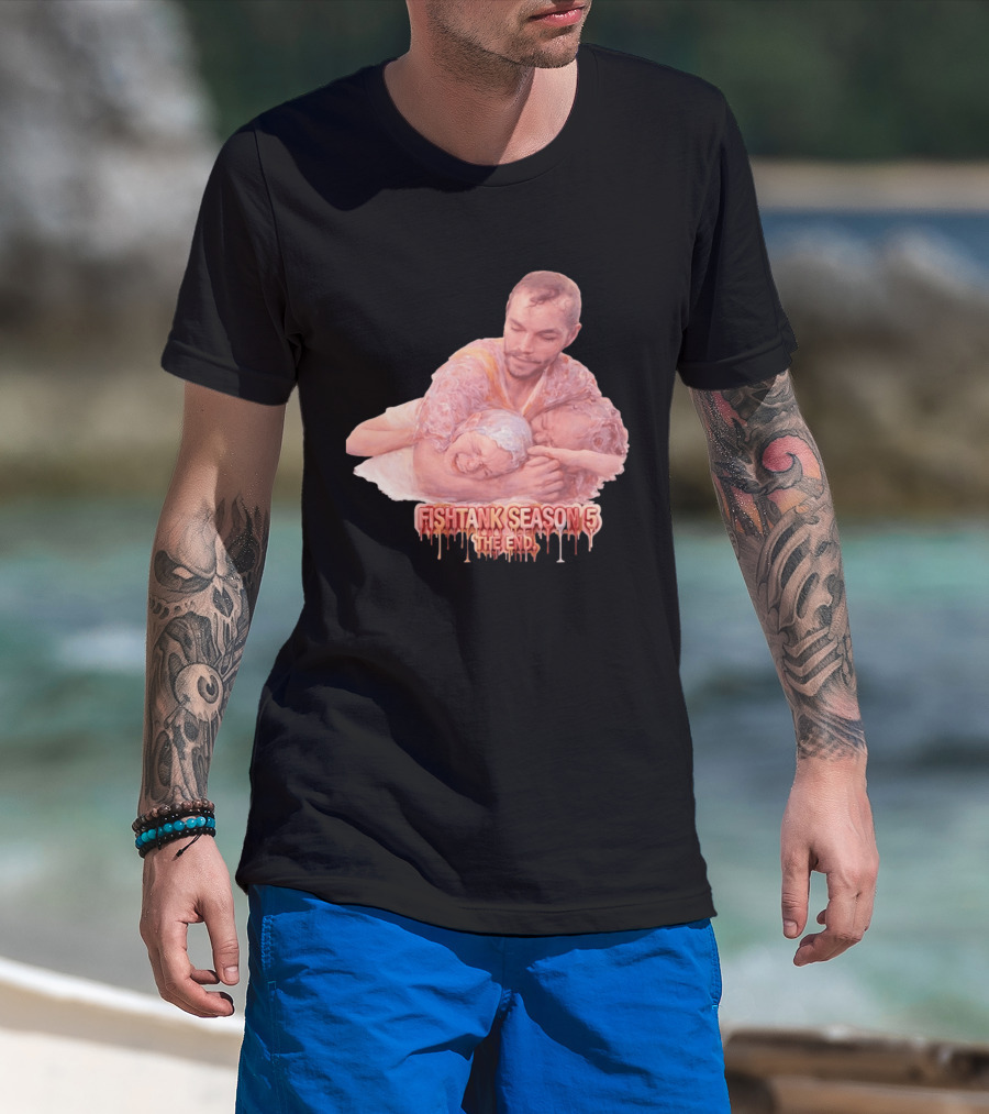 Fishtank Season 5 The End Dramatic Embrace Scene T-Shirt