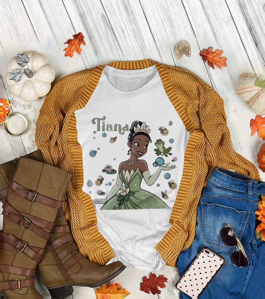 Tiana Disney Princess With Frog Fireflies And Water Lilies T-Shirt