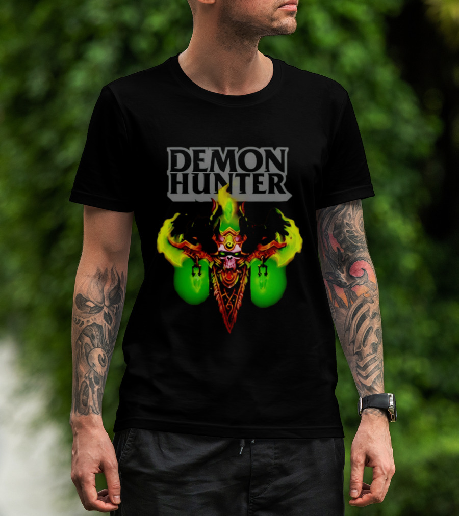 Demon Hunter Skull World Of Warcraft Emblem With Green Flame Accents T-Shirt