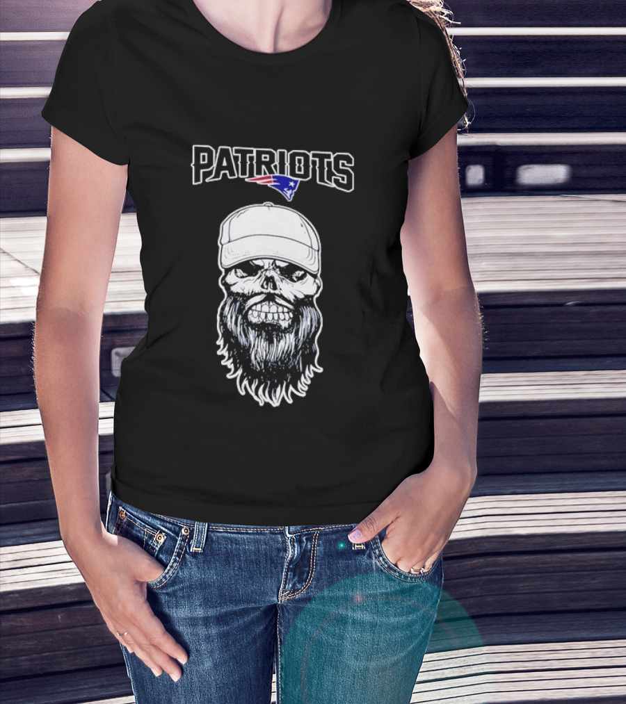 Patriots Bearded Skull With Cap Football Fan T-Shirt