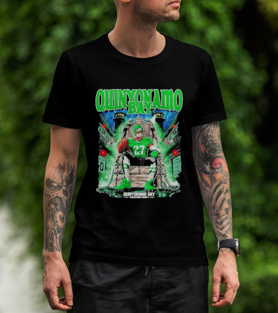 Quinyonamo Bay 27 Throne Football Block Q T-Shirt